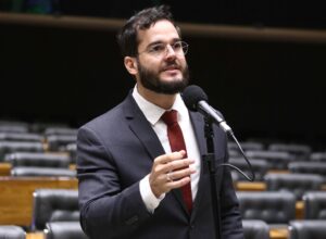 Túlio Gadêlha diz que definição da chapa está sob comando de Raquel Lyra 