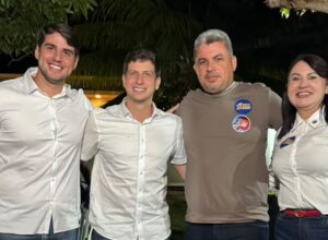 João Campos recebe apoio de vice-prefeito e vereadores de Orocó 
