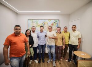 João Campos recebe apoio de vereadores de Gameleira 