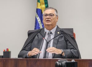 Flávio Dino passa a integrar o TSE como ministro substituto