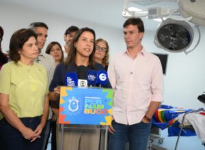 Miguel Coelho acompanha entrega no Hospital Getúlio Vargas