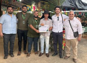 Caruaru recebe comitiva e apresenta modelo de inclusão sanitária na agricultura 
