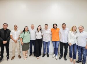 João Campos sela aliança com lideranças da oposição de São Joaquim do Monte