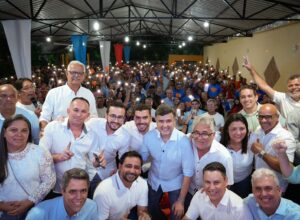 Eduardo da Fonte reúne apoiadores durante ato pré-eleitoral em Moreno
