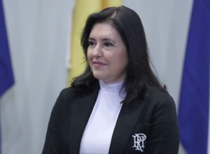 Ao menos 20 ex-senadores buscam reconquistar cadeira na Casa Alta