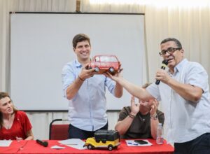 João Campos defende regularização dos toyoteiros