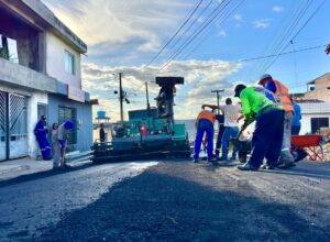 Prefeitura amplia recuperação asfáltica em Vitória de Santo Antão