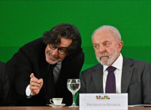 Lula inicia mudanças na comunicação para reforçar projeto de reeleição