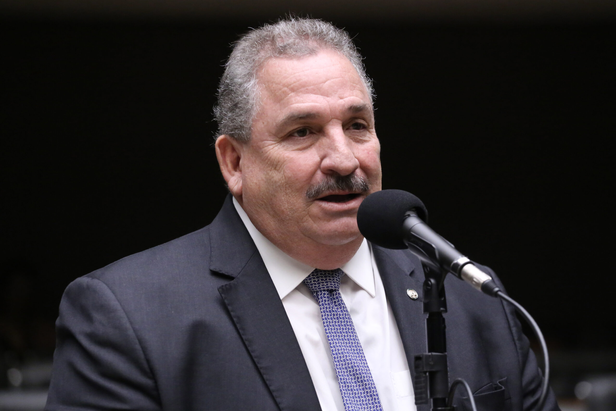 Eriberto Medeiros anuncia que não disputará reeleição para federal 