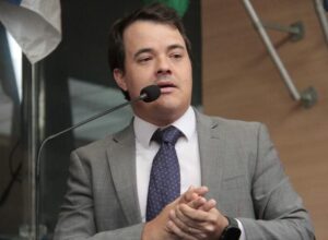 Vereador Rodrigo Coutinho desiste de disputar vaga na Alepe