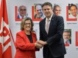 Teresa Leitão passa liderança do PT no Senado para Camilo Santana