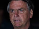 Polícia Federal faz novas buscas na casa de Jair Bolsonaro