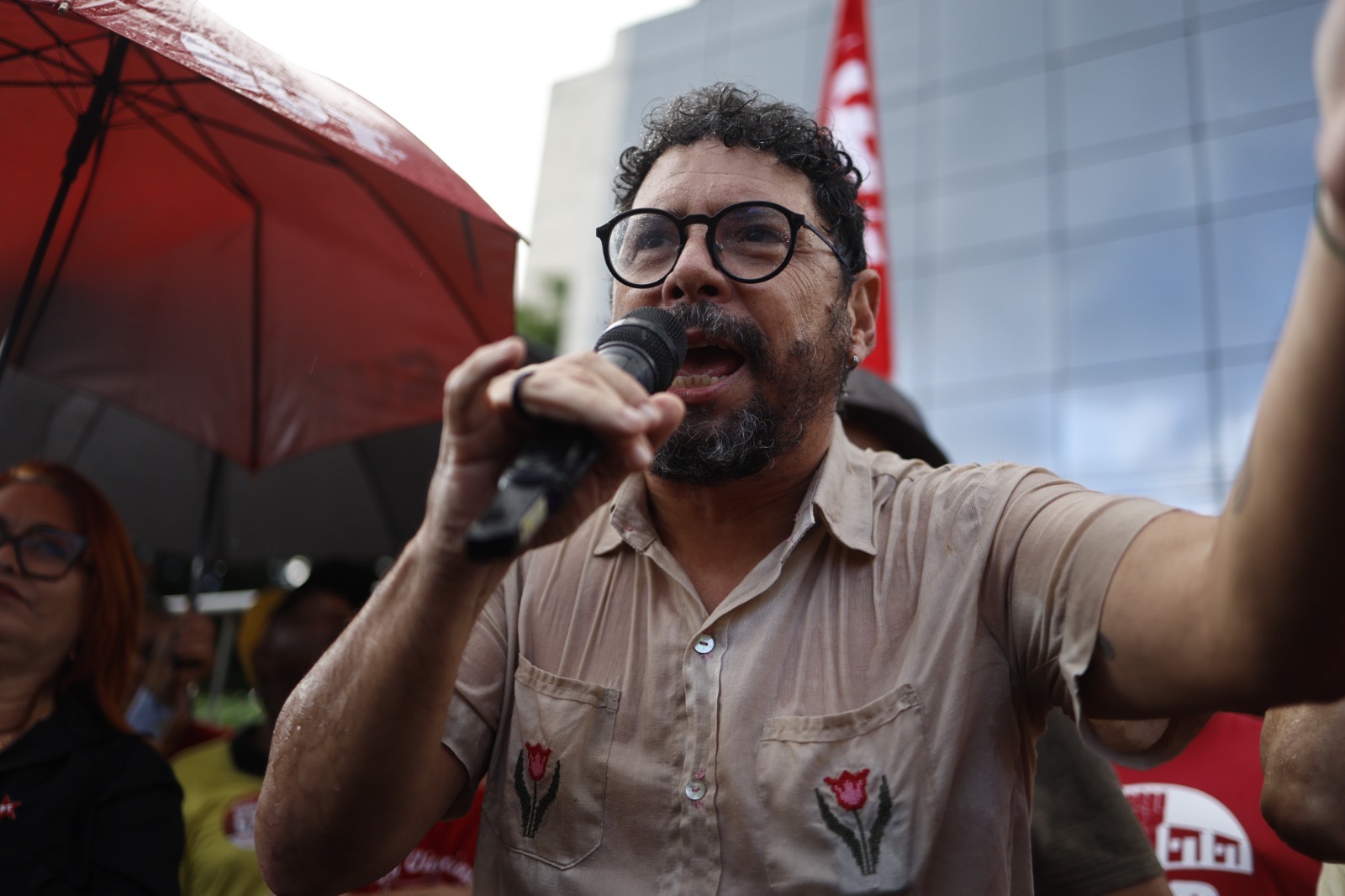PSOL classifica tentativa de rifar Ivan Moraes da disputa como “chantagem eleitoral”