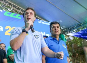Miguel Coelho prestigia comitê de Mendonça e reforça apoio à candidatura ao Senado
