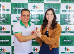 Maria Arraes reafirma apoio a agentes de saúde e endemias em Pesqueira