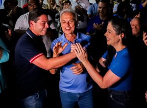 Paulo Roberto puxa mobilização na largada de Iza e Túlio Arruda em Vitória
