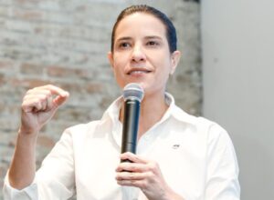 TRE determina remoção de conteúdo com IA associando Raquel a Flávio Bolsonaro