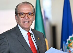 Dueire agradece apoios após ficar fora da chapa de Raquel Lyra