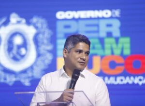 Renato Antunes solicita que creche de Petrolina receba nome de Alba Simões 