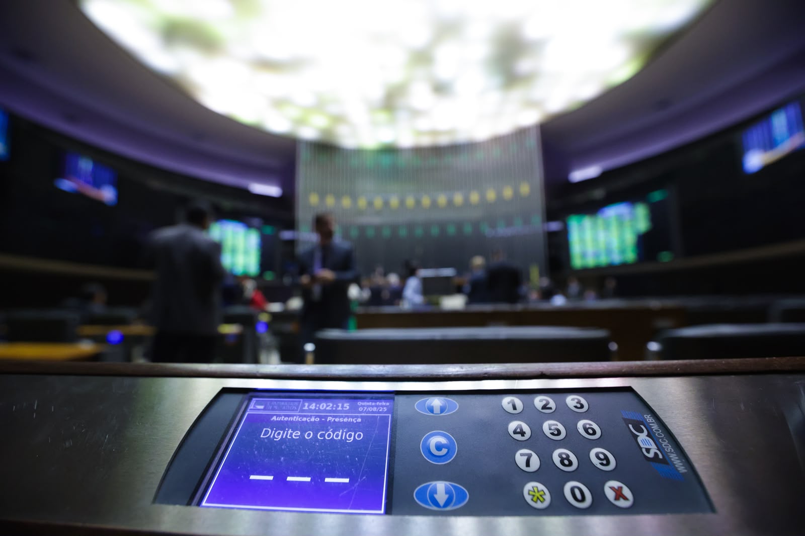 Câmara deve instalar comissão para discutir redução da maioridade penal
