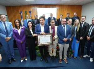 Mendonça Filho recebe Título de Cidadão Goianense 