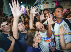 Na Várzea, Eduardo da Fonte participa de mobilização ao lado de lideranças e apoiadores 