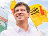 João Campos acumula mais tempo que Raquel no horário eleitoral de rádio e TV