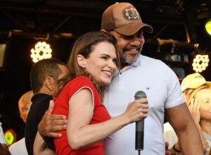 Prefeito de Tamandaré oficializa apoio a Marília Arraes para o Senado 