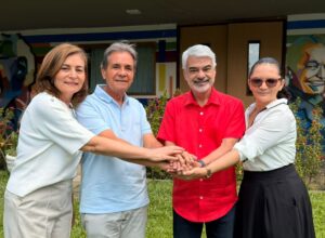 Simone e Carlos Santana oficializam apoio à reeleição de Humberto Costa