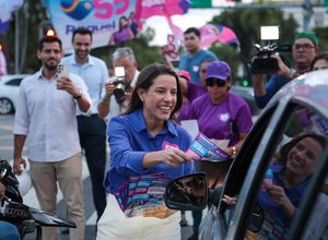 Em panfletaço no Recife, Raquel Lyra destaca investimentos no HR
