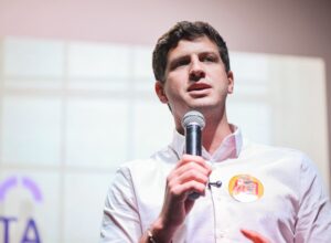 Coluna da quarta: PSB à espera do início do programa eleitoral