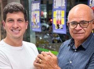 João Campos recebe apoio do ex-prefeito de Tupanatinga, Manoel Tomé