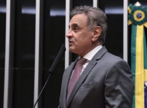 Apesar de pedido feito por Aécio para retirar federação de Raquel, PSDB reitera apoio à governadora