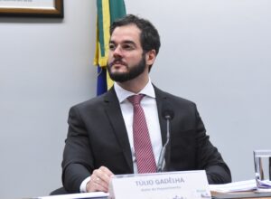 PSD adia evento para anunciar suplentes de Túlio Gadêlha