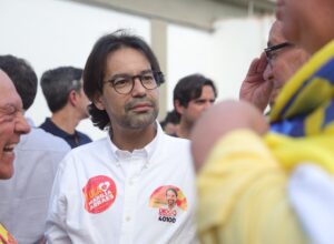 Diogo Moraes oficializa candidatura e reafirma compromisso com Pernambuco