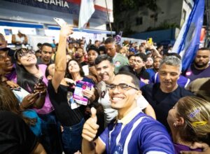 Eduardo da Fonte e Raquel Lyra fortalecem alianças em caminhada por Jaboatão