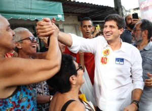João Campos reforça compromisso de retomar o 13º do Bolsa Família em PE