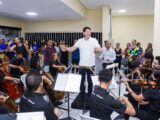 Simão entrega novos instrumentos para Philarmonica e bandas de Petrolina