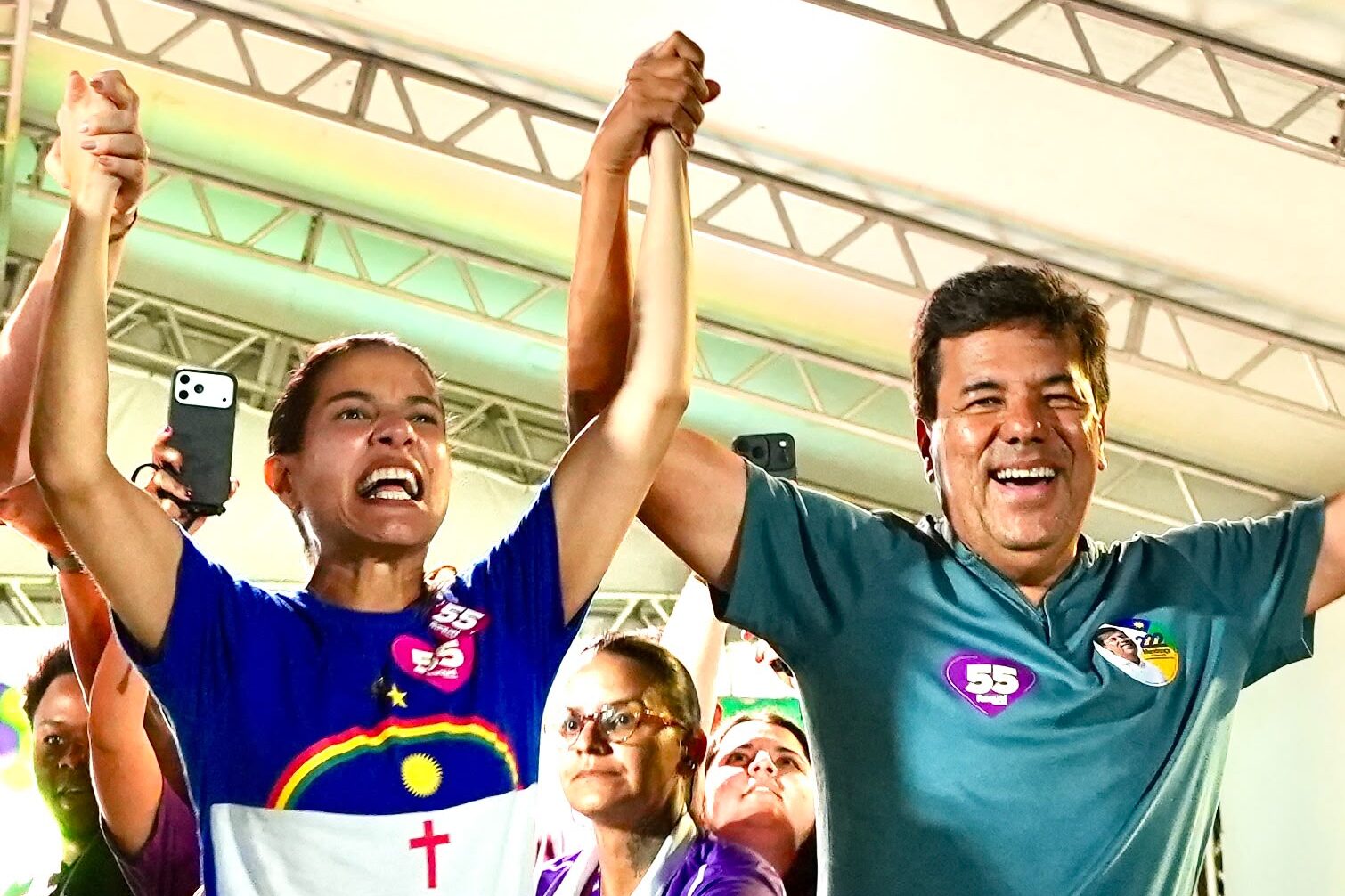 Coligação de Raquel aciona TRE-PE para proibir uso de sua imagem por Mendonça