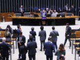 Câmara aprova fim da “taxa das blusinhas” e texto vai ao Senado
