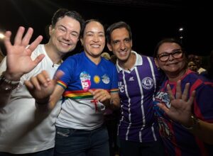 Pollyanna Abreu reúne grupo político e celebra aniversário em Sertânia