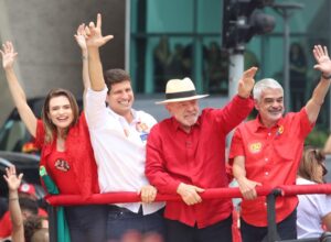 Coluna da quarta: Lula impulsiona seus candidatos em Pernambuco