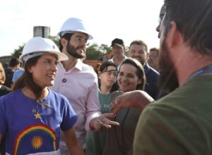 Túlio Gadêlha celebra novas obras em Caruaru e reforça presença no Agreste