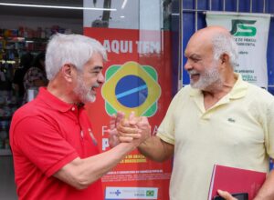 Humberto Costa defende ampliação da Farmácia Popular