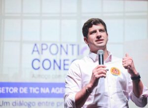 João Campos promete IPVA zero para veículos que atuam em aplicativo