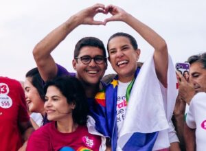 Diego Cabral acompanha Raquel Lyra em caminhada no Centro do Recife
