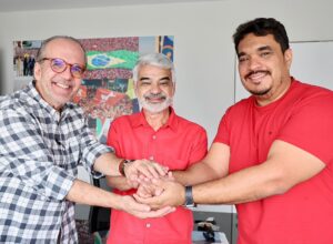 Prefeito de Cabrobó anuncia apoio à reeleição de Humberto Costa ao Senado