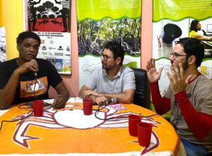 Ivan Moraes visita Ilha de Deus e debate regulamentação da pesca com comunidade