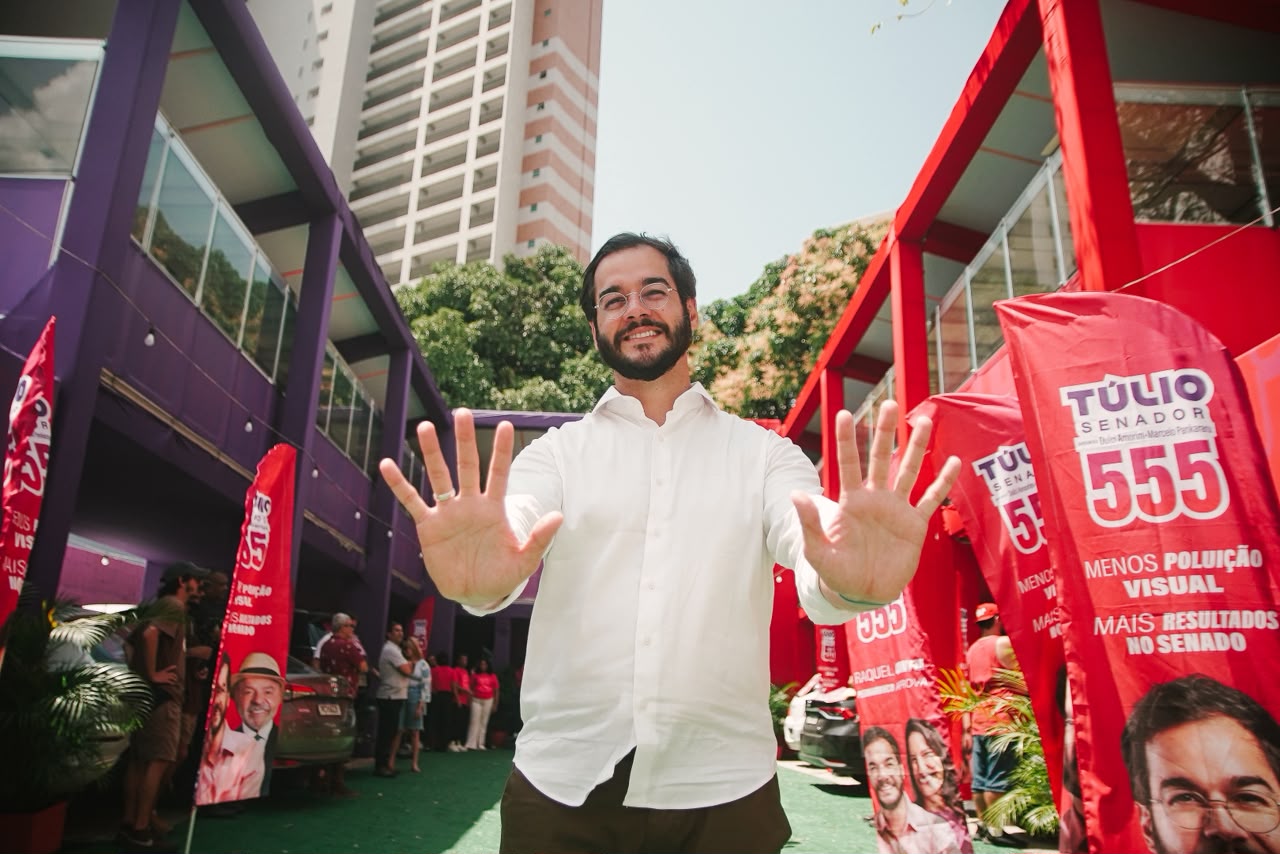 Túlio Gadêlha amplia presença digital da campanha com novos canais de interação