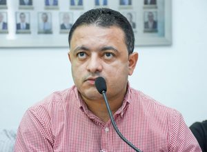 TRE-PE nega recurso e mantém multa contra Léo do Ar